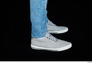 Claudio foot grey sneakers 0003.jpg